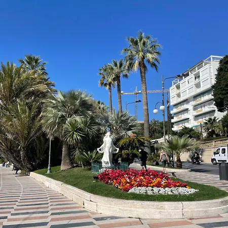 Casa Chicca - Bilocale Con Parcheggio Privato * San Remo